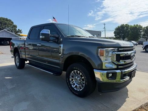 Used 2020 Ford F250 XLT w/ XLT Premium Package AWD/4WD image 4