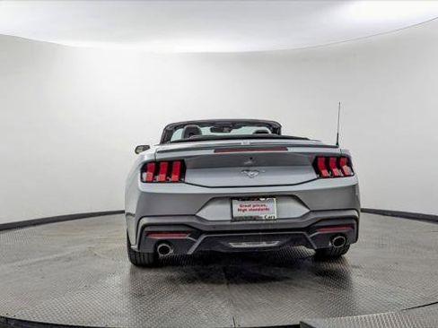 Used 2024 Ford Mustang Premium image 6