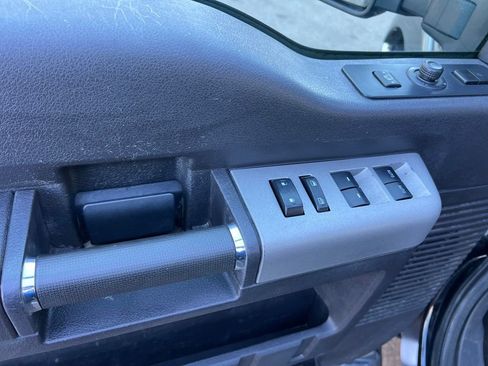 Used 2016 Ford F350 Lariat w/ Chrome Package image 13