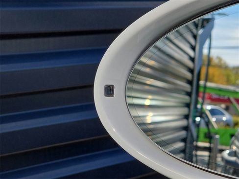 Used 2023 Porsche Macan S image 70