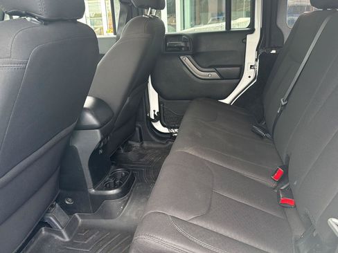 Used 2017 Jeep Wrangler Unlimited Sport w/ Quick Order Package 24S AWD/4WD image 27