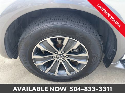 Used 2020 Nissan Armada SL w/ Premium Package image 11