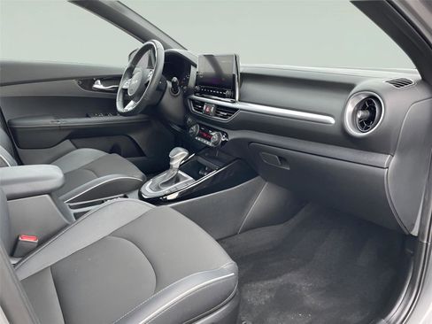 Used 2024 Kia Forte GT-Line w/ GT-Line Premium Package image 20