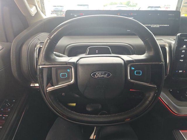 Used 2025 Ford Expedition Max Platinum AWD/4WD image 10