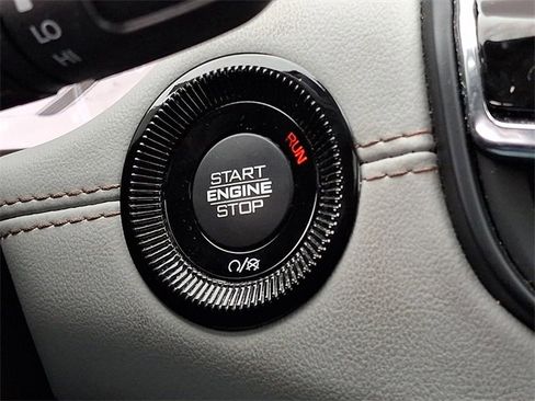 Used 2022 Jeep Compass Limited w/ Sun and Sound Group image 25