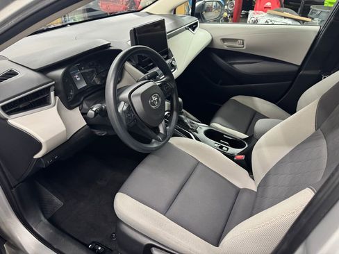 Used 2023 Toyota Corolla LE image 13