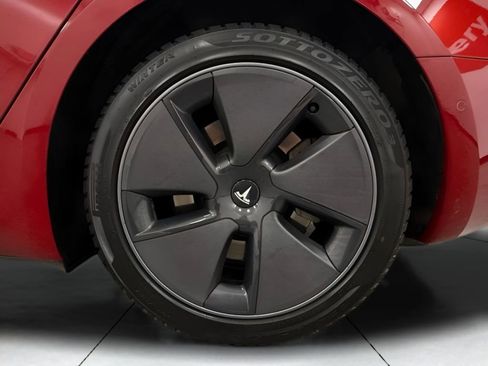 Used 2018 Tesla Model 3 Long Range image 28