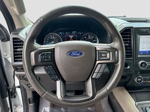 Used 2021 Ford Expedition Limited image 12