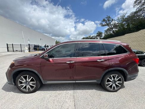 Used 2021 Honda Pilot Touring image 3