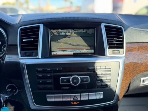 Used 2015 Mercedes-Benz GL 450 4MATIC image 50