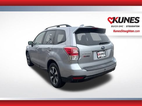 Used 2017 Subaru Forester 2.5i Premium w/ All-Weather Package image 7