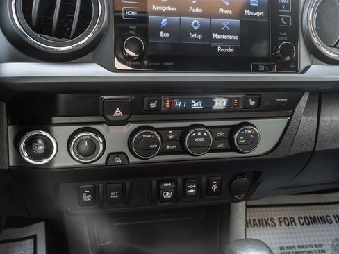 Used 2019 Toyota Tacoma TRD Sport image 8