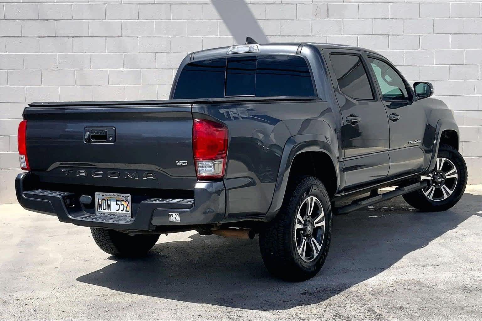 Used 2017 Toyota Tacoma TRD Sport RWD image 22