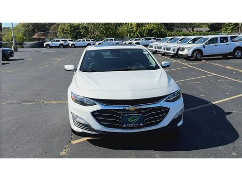 Certified 2024 Chevrolet Malibu LT image 3