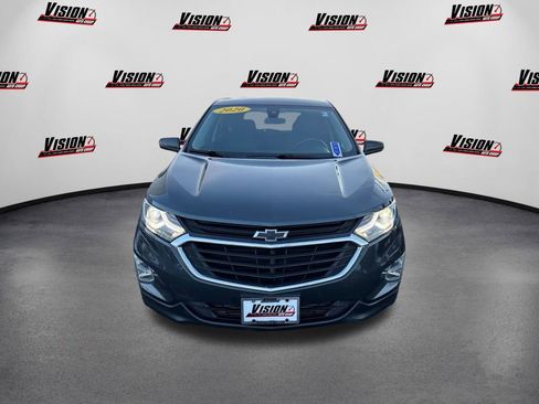 Used 2020 Chevrolet Equinox LT w/ Driver Convenience Package image 2