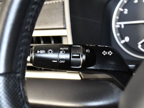 Used 2022 Mitsubishi Outlander SE FWD image 22