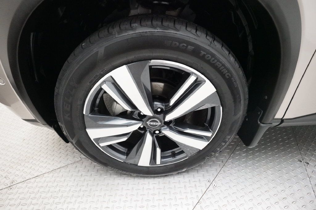 Used 2021 Nissan Rogue Platinum AWD/4WD image 23