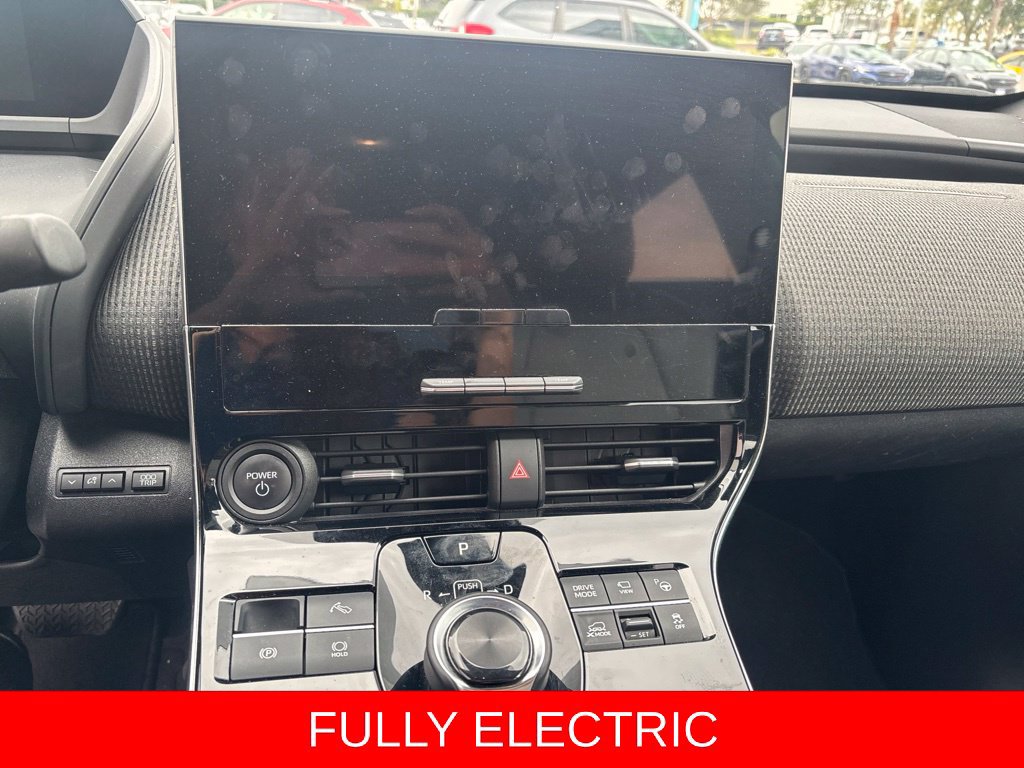 Used 2023 Subaru Solterra AWD image 12