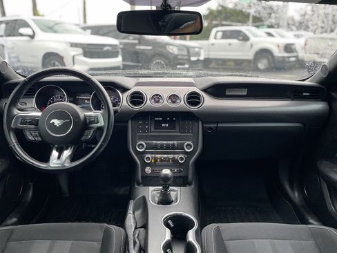 Used 2019 Ford Mustang GT w/ GT Performance Package RWD image 5