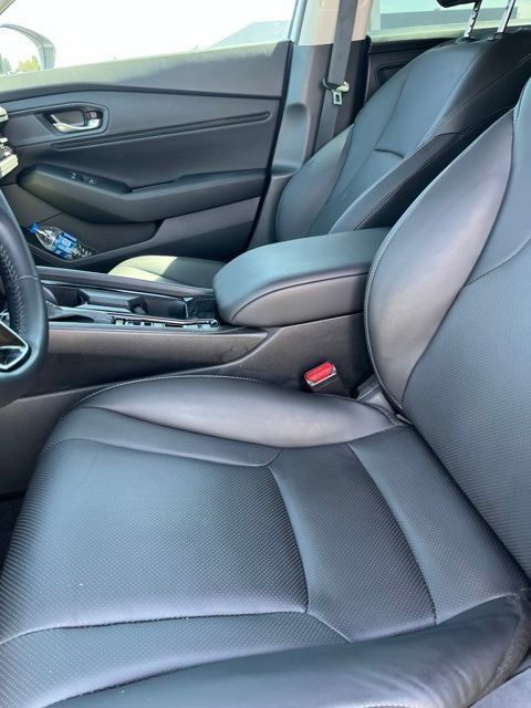 Used 2025 Honda Accord EX-L image 6