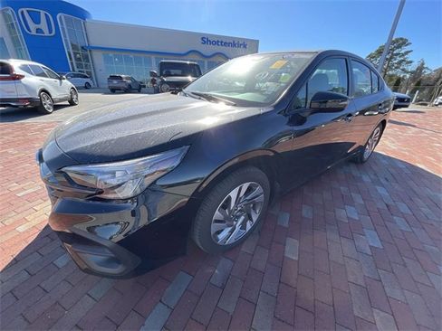 Used 2025 Subaru Legacy Limited image 9