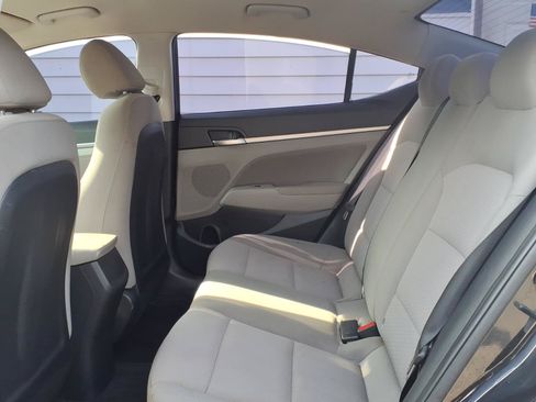 Used 2020 Hyundai Elantra SEL FWD image 10