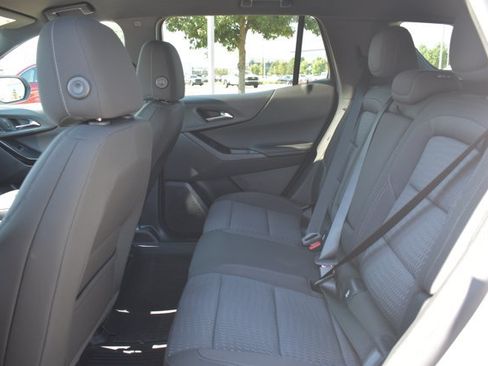 New 2027 Chevrolet Equinox LT FWD image 14