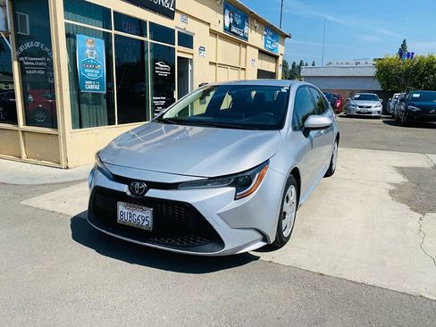 Used 2020 Toyota Corolla LE FWD image 6