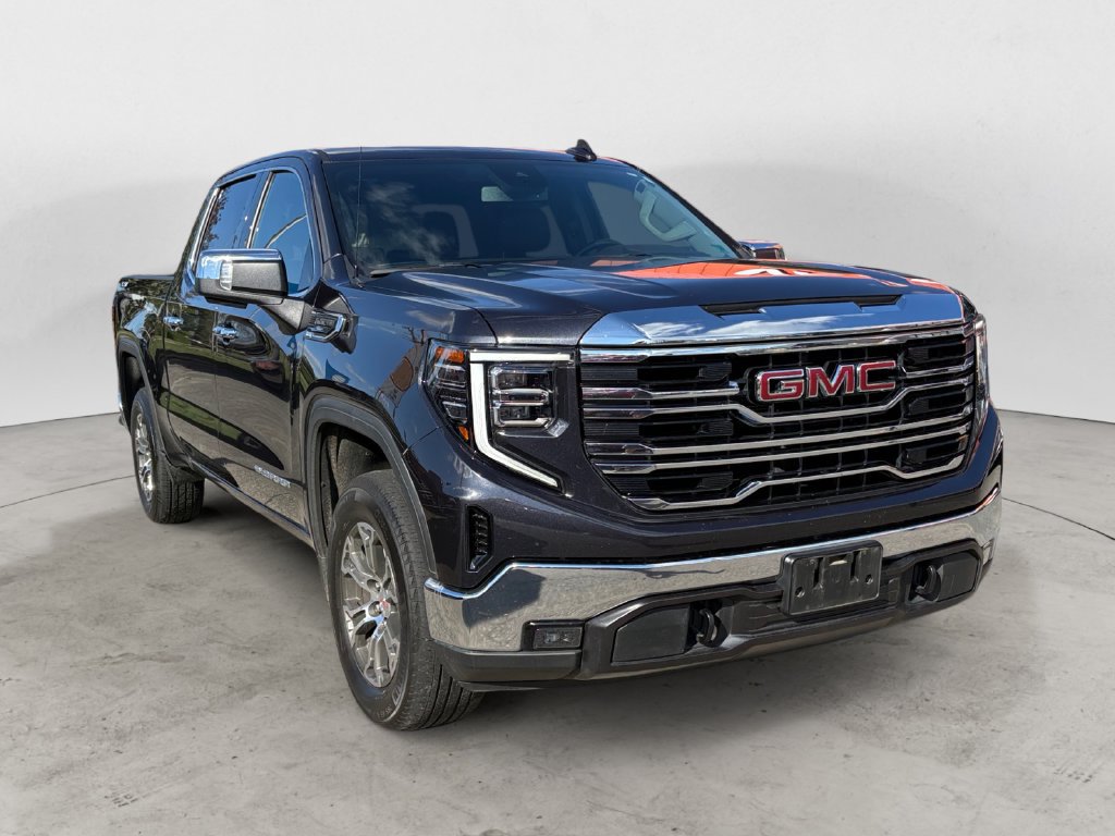 Used 2025 GMC Sierra 1500 SLT AWD/4WD image 1