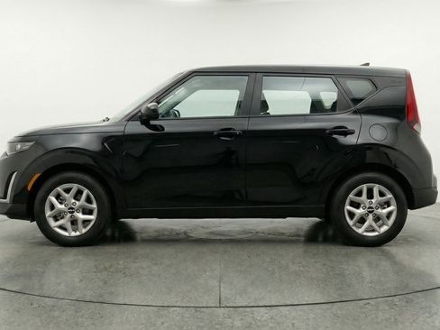 Used 2025 Kia Soul LX w/ LX Technology Package FWD image 5