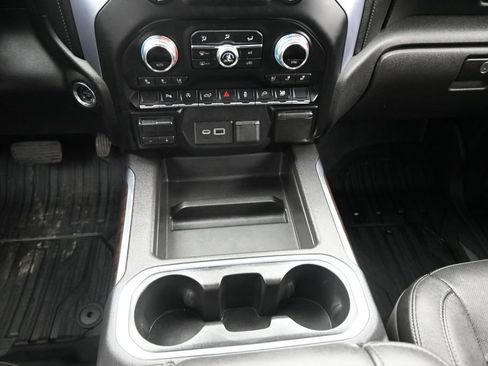 Used 2020 GMC Sierra 1500 SLT RWD image 20