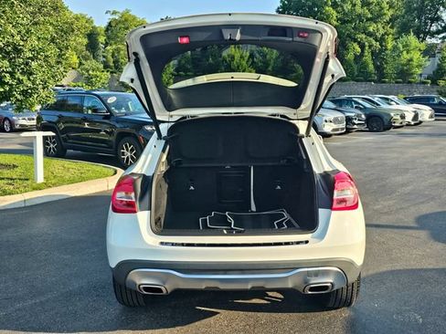 Used 2019 Mercedes-Benz GLA 250 4MATIC image 11