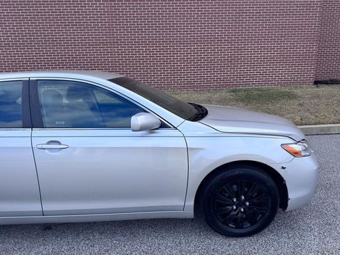 Used 2009 Toyota Camry image 12