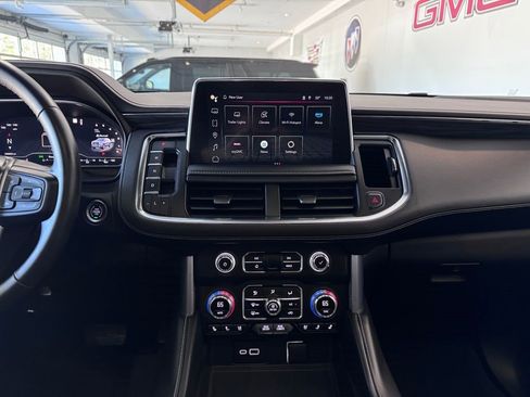 Certified 2023 GMC Yukon XL SLT AWD/4WD image 22