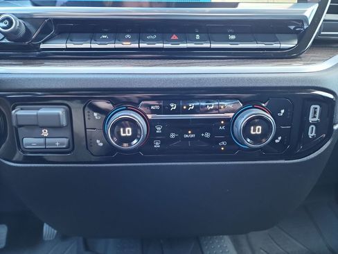 New 2026 Chevrolet Silverado 1500 RST w/ Dark Appearance Package image 28