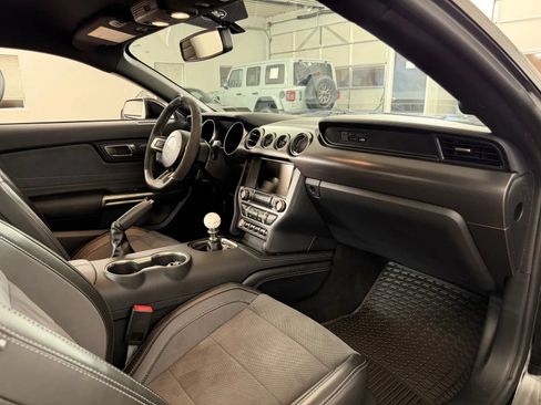 Used 2020 Ford Mustang Shelby GT350 w/ Technology Package RWD image 32