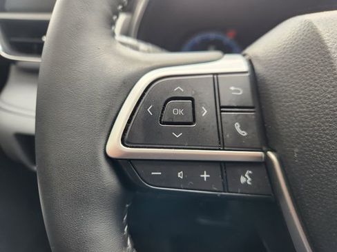 Certified 2025 Toyota Highlander Platinum AWD/4WD image 28