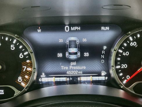 Used 2022 Jeep Renegade Latitude AWD/4WD image 19