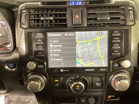 Used 2021 Toyota 4Runner TRD Off-Road Premium w/ Moonroof Package AWD/4WD image 31