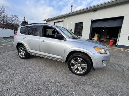 Used 2009 Toyota RAV4 Sport image 5