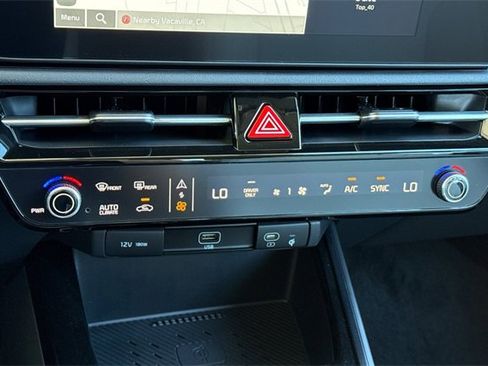 New 2025 Kia Niro EX image 26