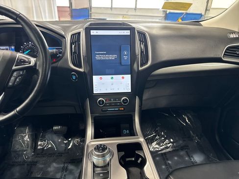 Certified 2023 Ford Edge SEL w/ Convenience Package AWD/4WD image 17