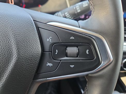 Used 2024 Chevrolet Trax LT w/ Driver Confidence Package FWD image 24