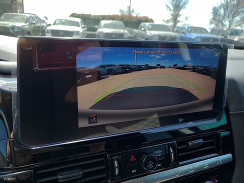 New 2026 Nissan Pathfinder SV image 16