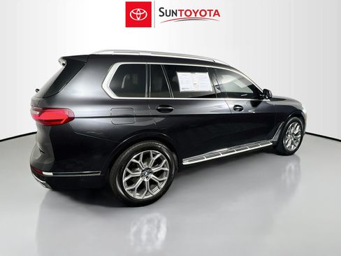 Used 2022 BMW X7 xDrive40i w/ Premium Package AWD/4WD image 4