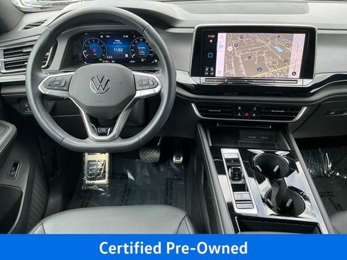 Certified 2024 Volkswagen Atlas Cross Sport SEL R-Line AWD/4WD image 13