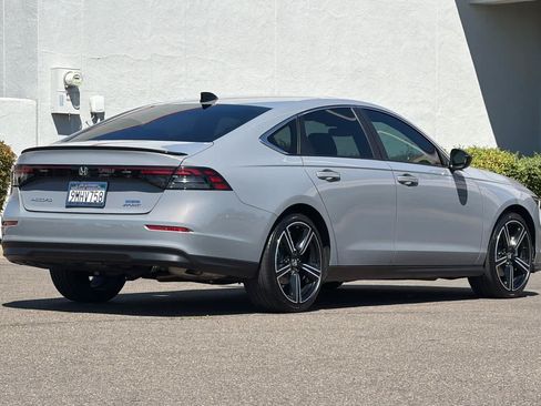Used 2024 Honda Accord Sport image 2