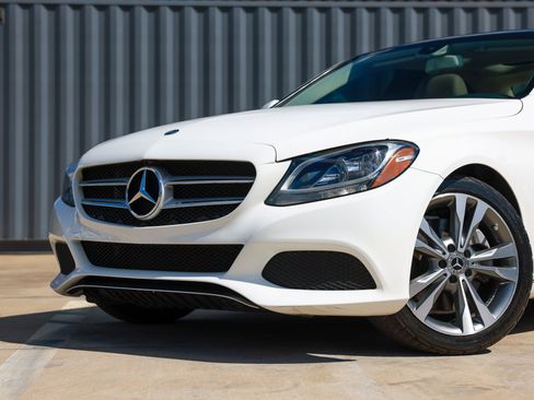 Used 2018 Mercedes-Benz C 300 Sedan w/ Premium Package image 30