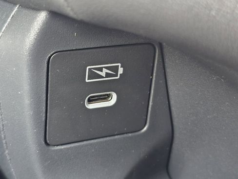 Used 2025 Honda HR-V LX image 10