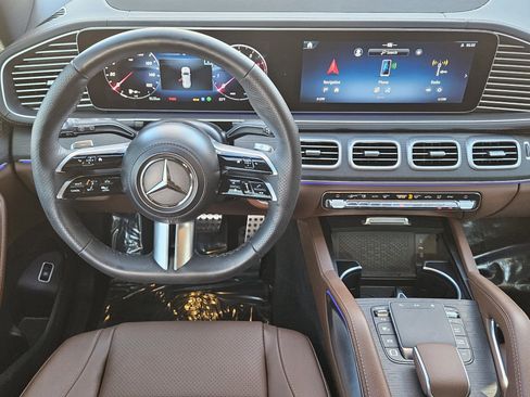 Certified 2025 Mercedes-Benz GLS 450 4MATIC image 27